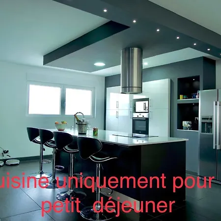 Privative Sur La Route Des Vins Tv Parking Box Velo