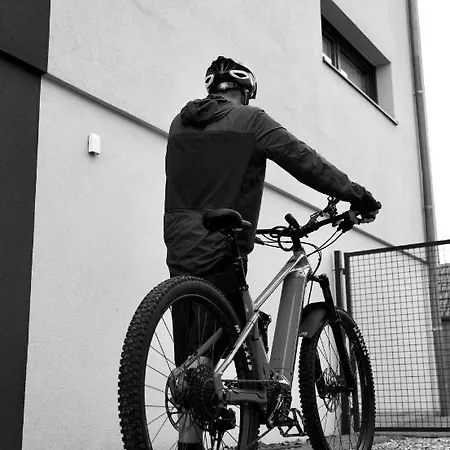 Quarto em Acomodações Particulares Privative Sur La Route Des Vins Tv Parking Box Velo Bike