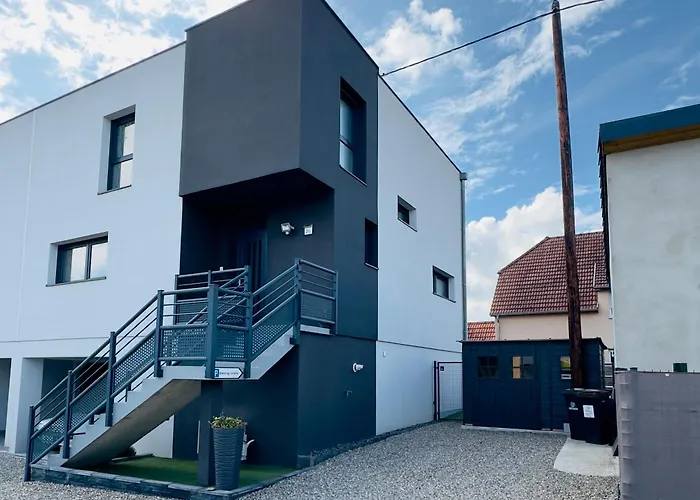 Homestay szállás Cosy Avec Petit-dejeuner Inclus Parking Prive & Box Velo Sur La Route Des Vins *